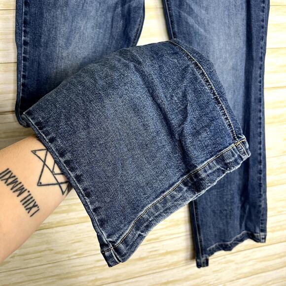 KanCan Bellingham Holly High Rise Flare Jeans - Picture 4 of 8